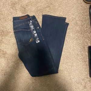 Express Jeans NEW, size 6s
